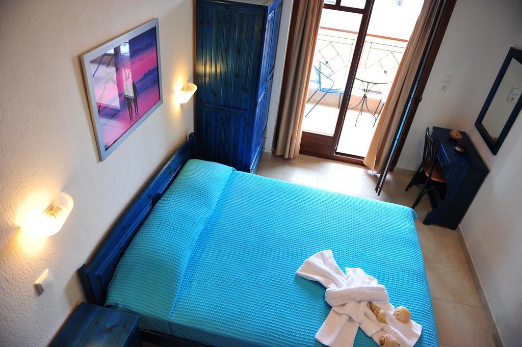Pansion Evi Apartment Ammouliani Room photo