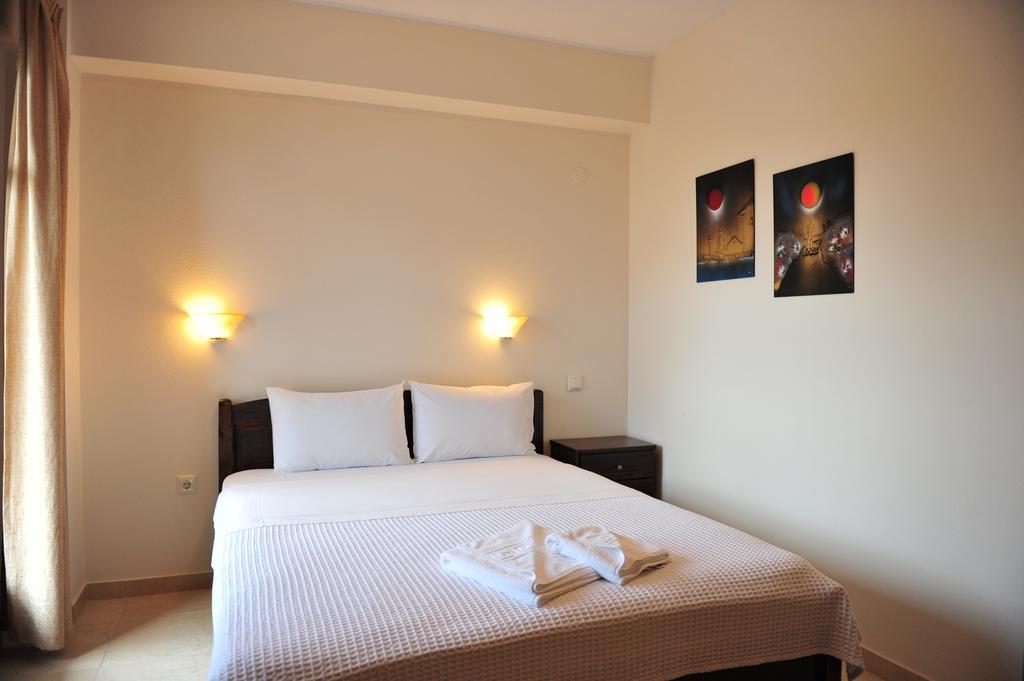 Pansion Evi Apartment Ammouliani Room photo